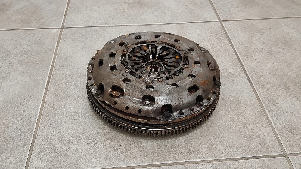 Kit ambreiaj + volantă masă dublă Ford Transit Connect / Tourneo 1.8 TDCi