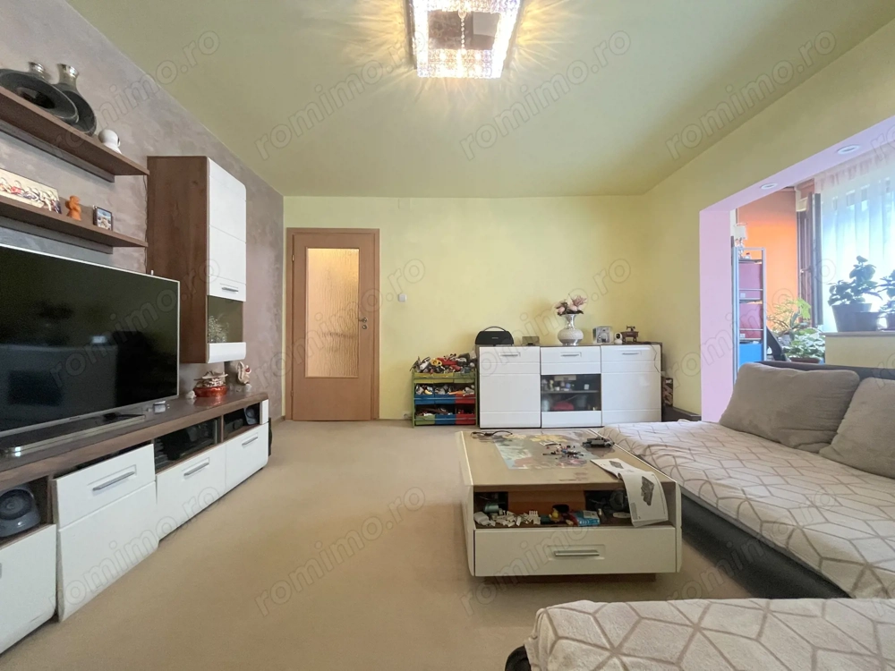Apartament 3 camere, parter, zonă Girocului, comision 0%