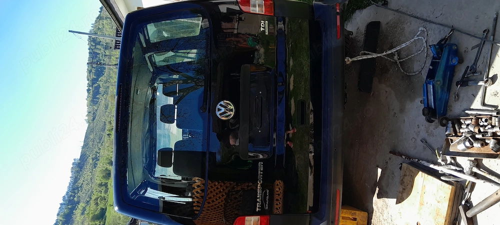 Dezmembrez vw t5 din 2013  km 113000