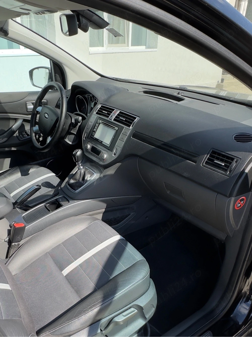 Ford Kuga 4x4, motorizare 2.0 TDCI 