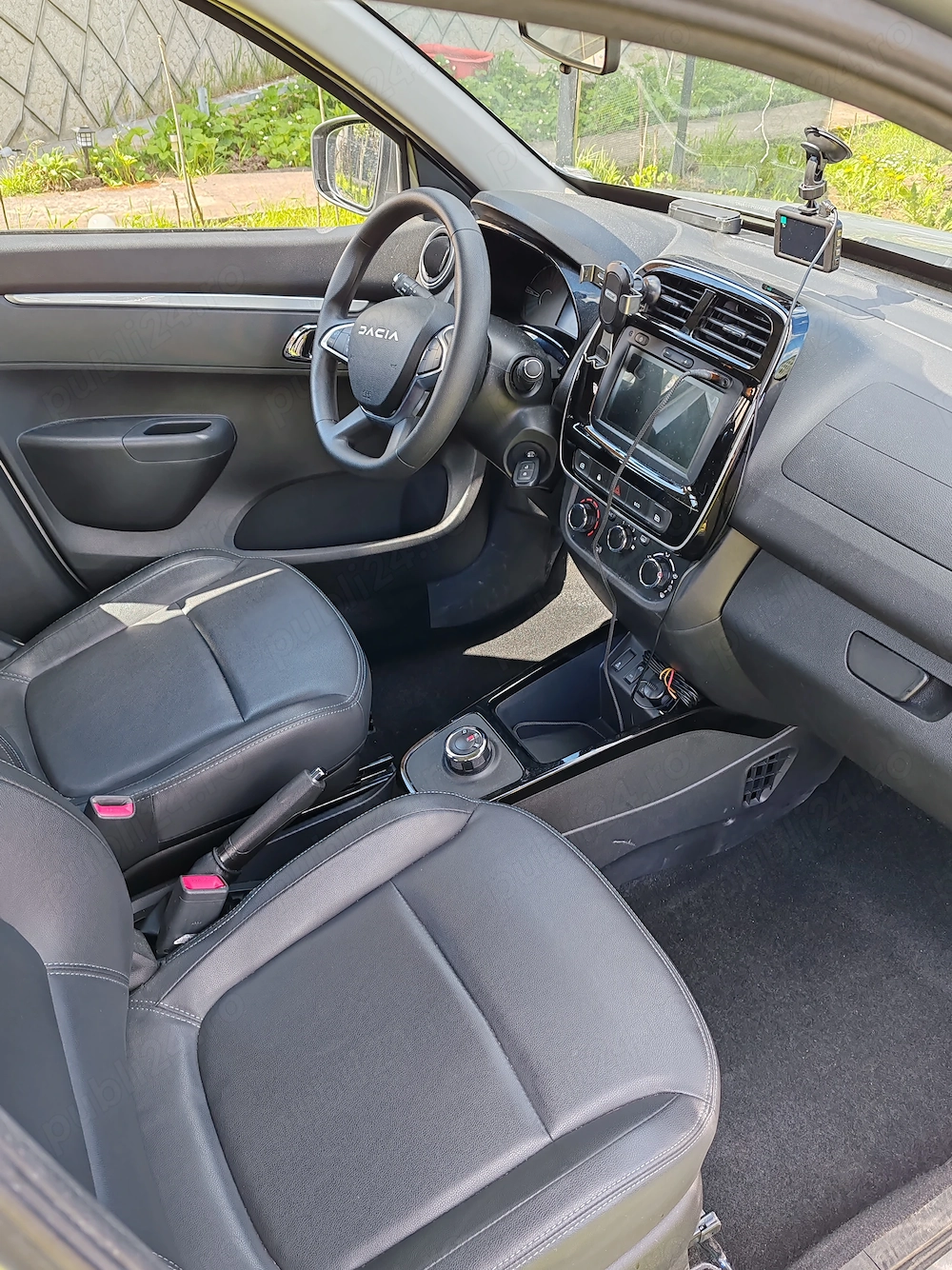Dacia Spring Expression 2  km, în garanție, primul proprietar, înmatriculată în febr. 2024