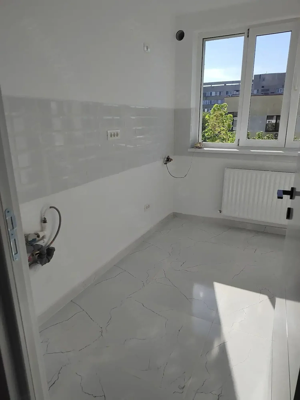 Apartament 2 camere, semidecomandat, renovat, piața Gorjului