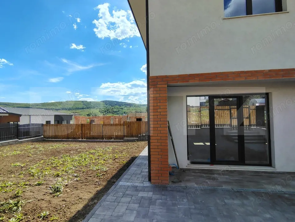 Unitate duplex finisată 4 camere, 120mp utili, Chinteni