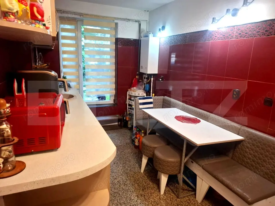 Apartament cu gradina propie de vanzare, 47 mp, zona Aleea Trandafirilor