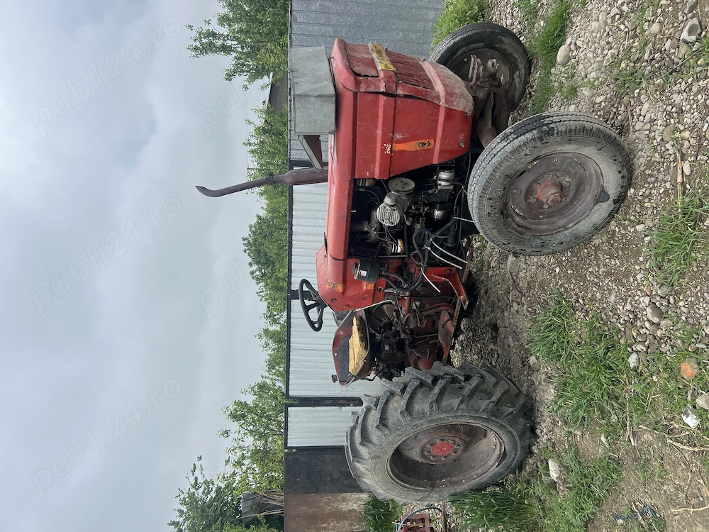 Tractor agricol U445. Cu acte de proprietate.