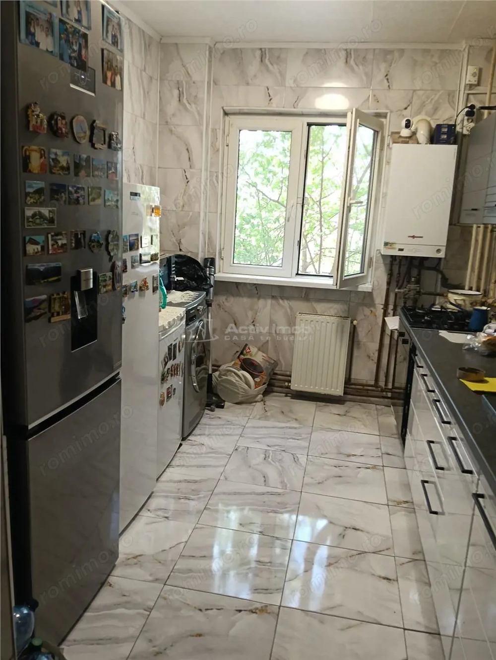 Apartament cu 3 camere-Bloc reabilitat-Teius-Stradal-Mobilat si utilat-