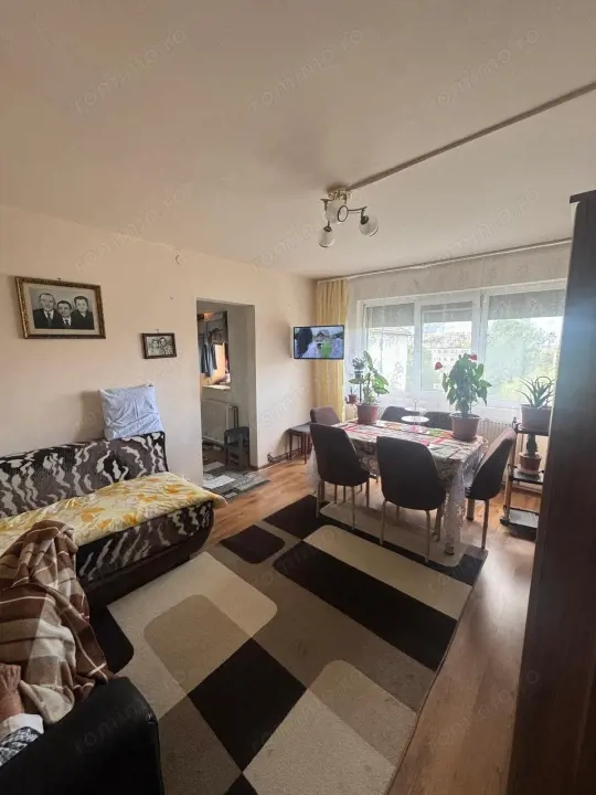 Apartament renovat, luminos și pregătit de amenajare, 42 mp, zona Decebal 