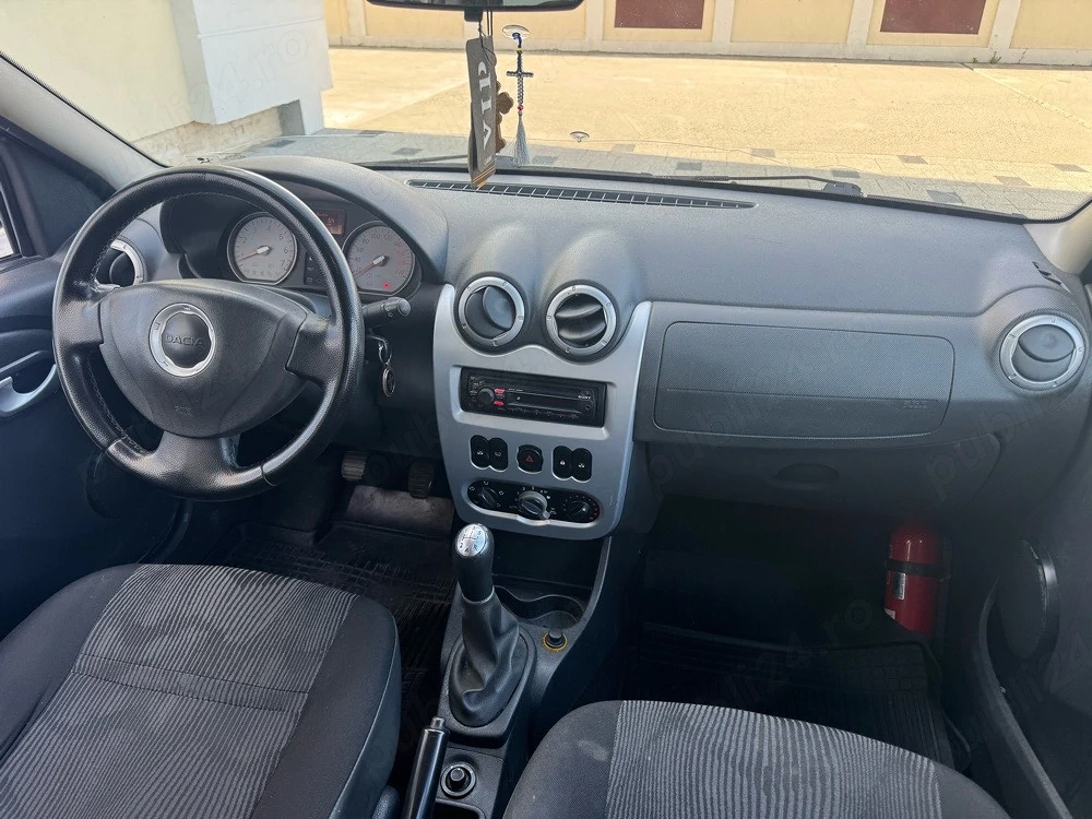 logan mcv unic proprietar