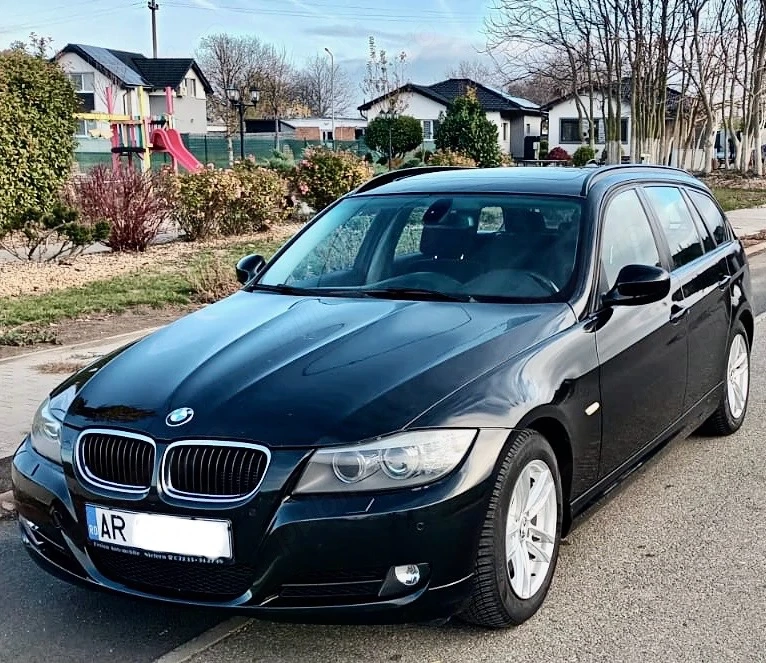 Vând BMW Seria 3. E91 Touring, 320 benzină, producție 2011, caroserie combi, 5 uși