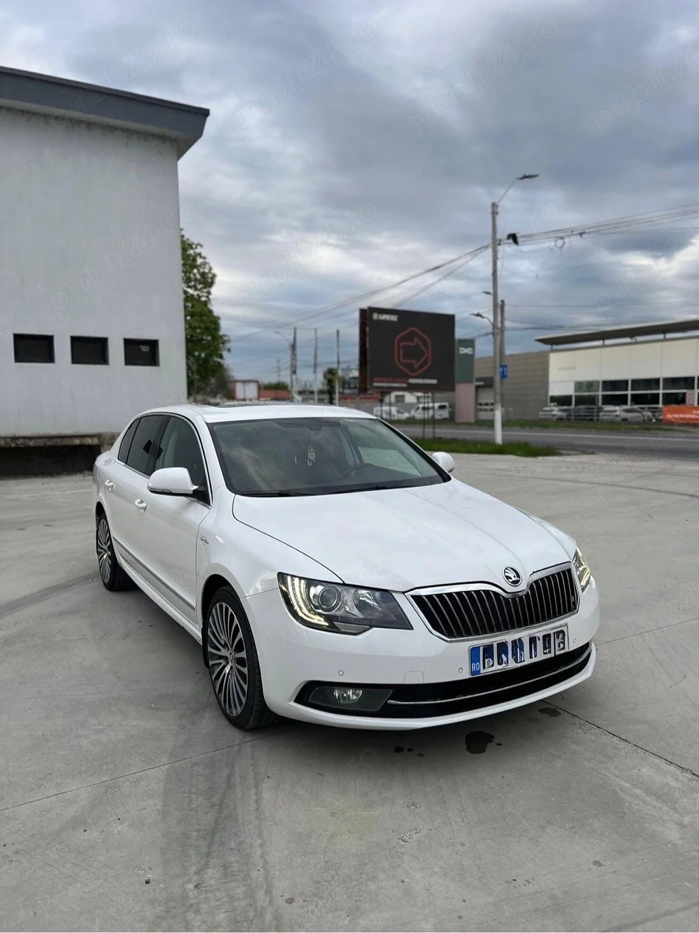 Skoda super 2 facelift Laurin & Klement 