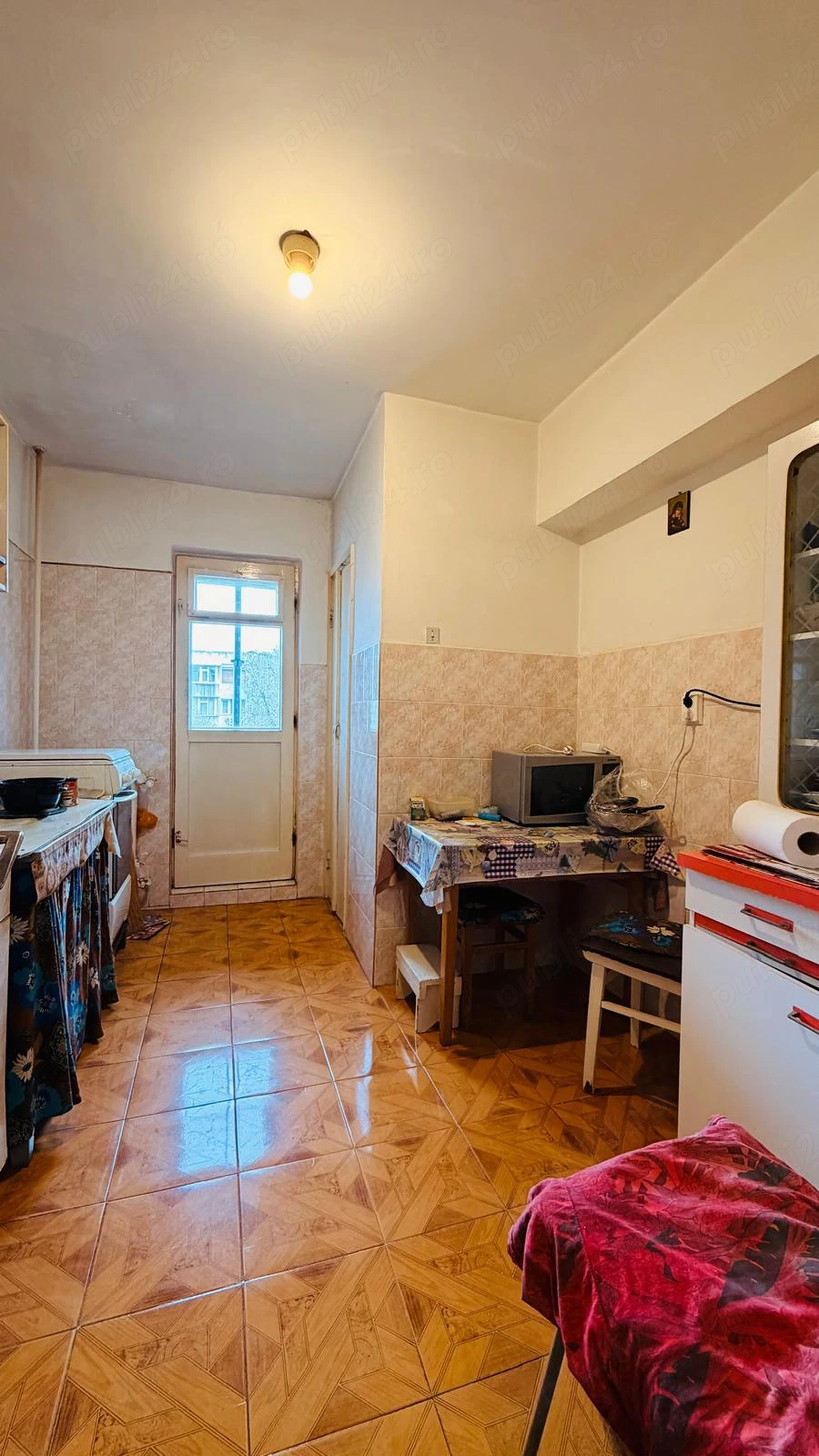 Vand 2 camere decomandate 60mp, 70.000 euro, Galaţi, Mazepa