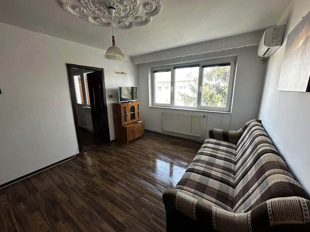 Ofer la închiriere apartament 2 camere pe Str.Alecu Russo 11