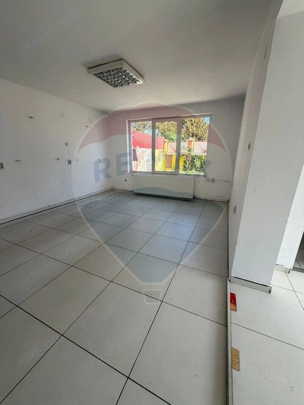 Spațiu comercial la casa in zona Uta