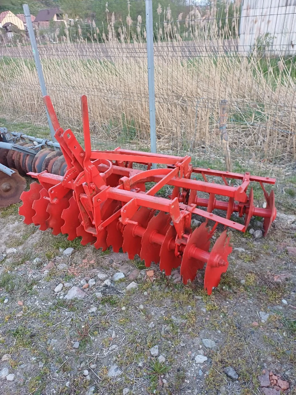 disc purtat in tirant cu 24 de talere 2.2 m lățime de lucru 
