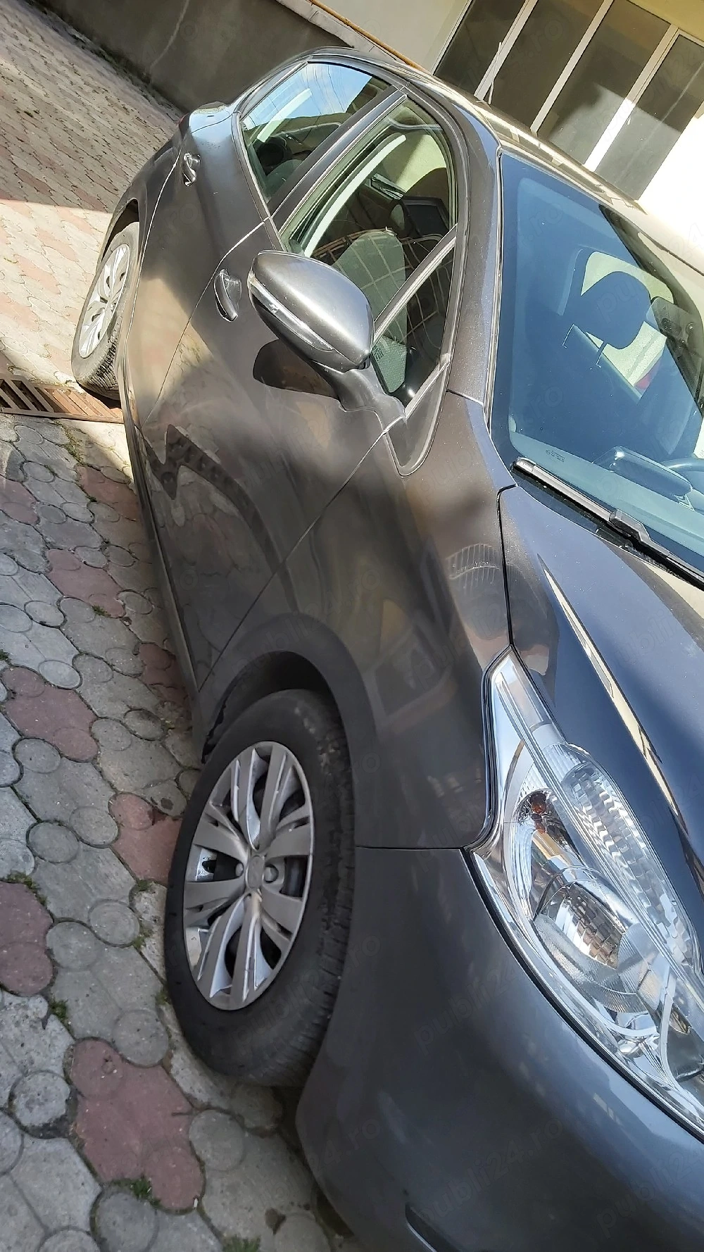 peugeot 208 1.4hdi,104000km,an 2014
