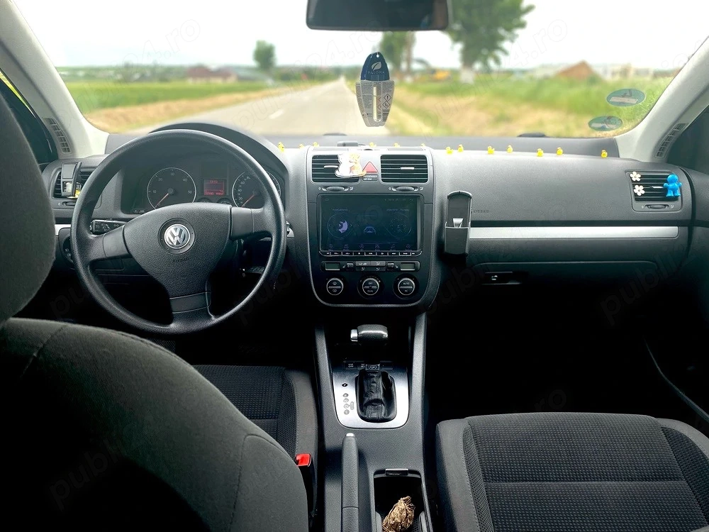 Vindem mașină.NEGOCIEM