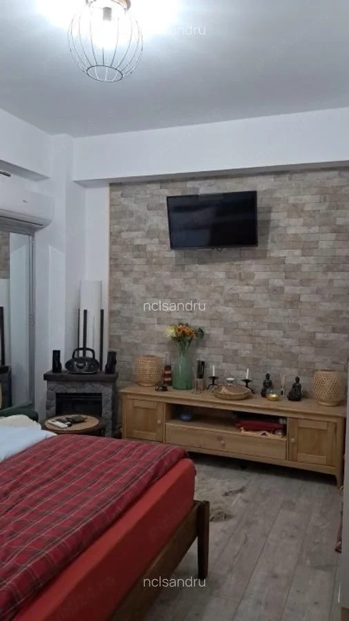 Proprietar vand Studio cochet renovat total si mobilat in stil minimalist atemporal...