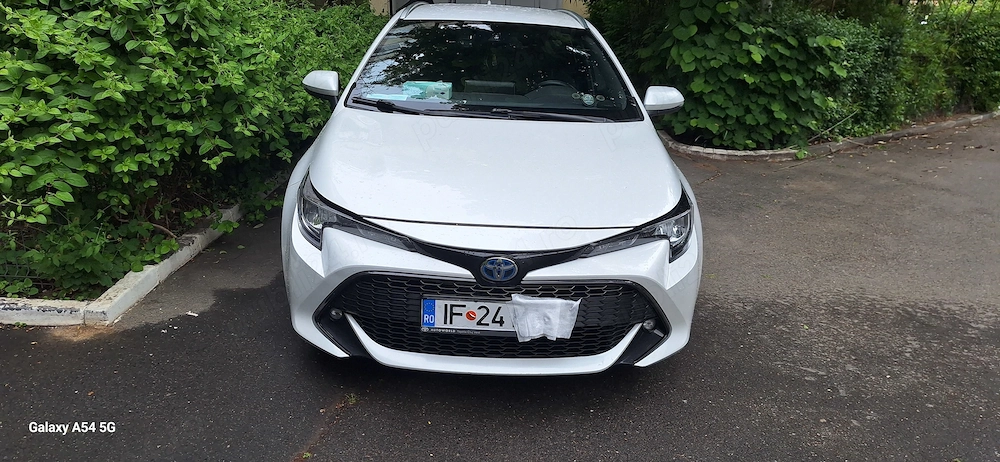 De vânzare Toyota corolla hybrid break 2022. Mașină personală cumpărată acum un an la 4000 km 