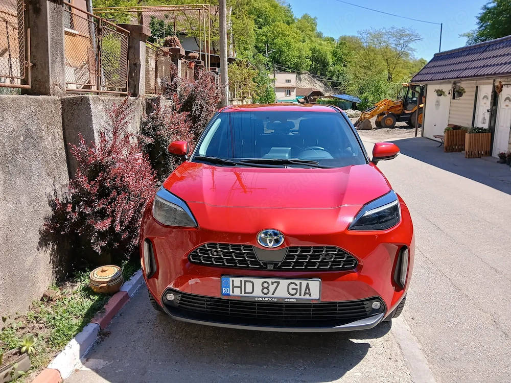  Vand Toyota yaris cross