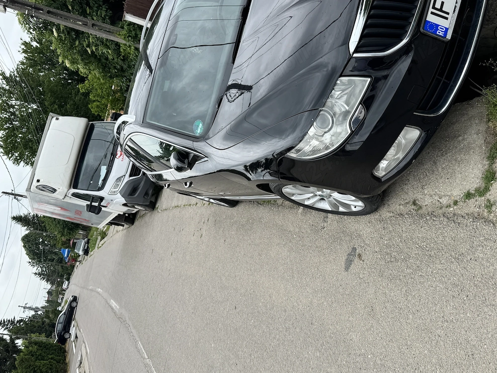 Vînd skoda superb super mașină merită văzută