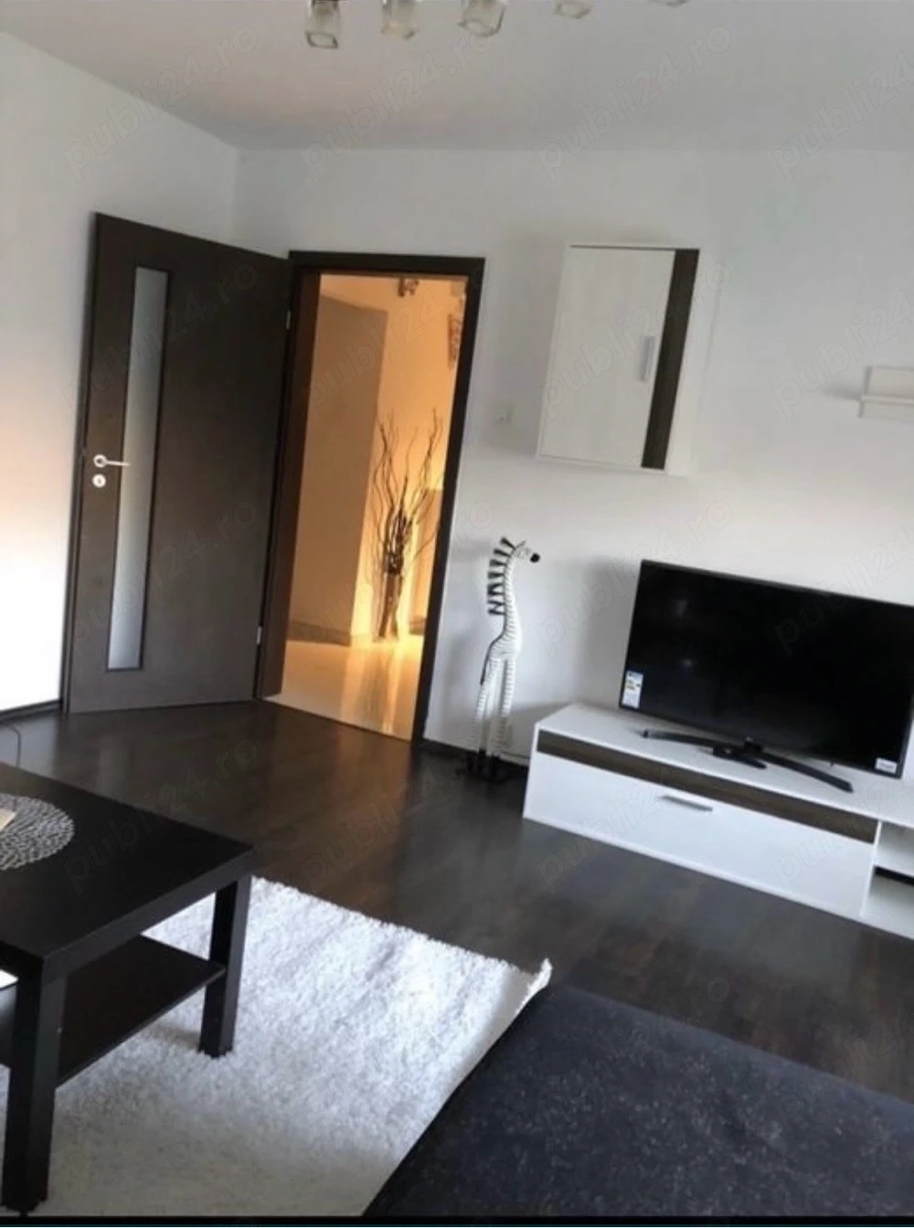 Inchiriez ap 3 camere 