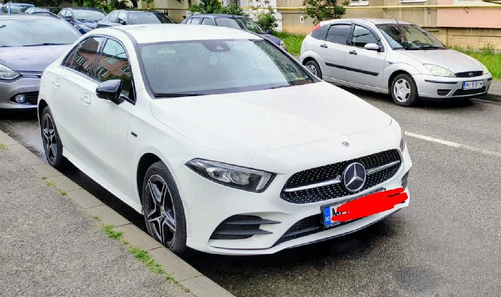 Mercedes clasa a 250e, hibrid plug n
