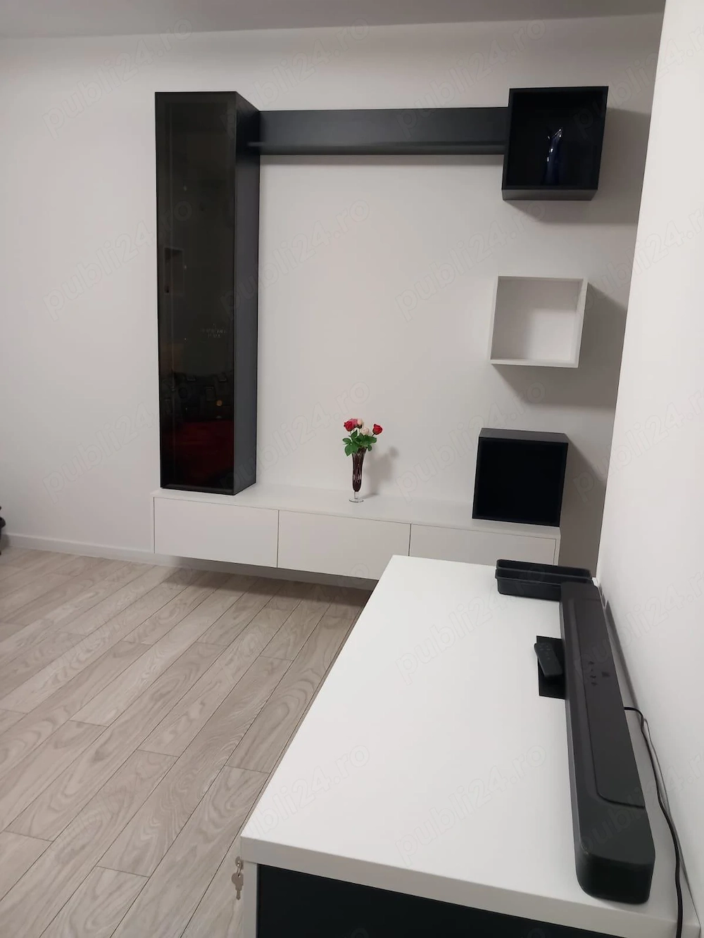 Proprietar, vând apartament 2 camere complet mobilat, smart home, cu loc parcare, Giroc