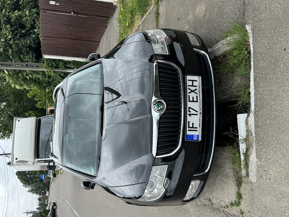 Vînd skoda superb super mașină merită văzută