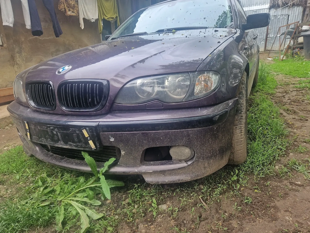Dezmembrez vand bmw e46