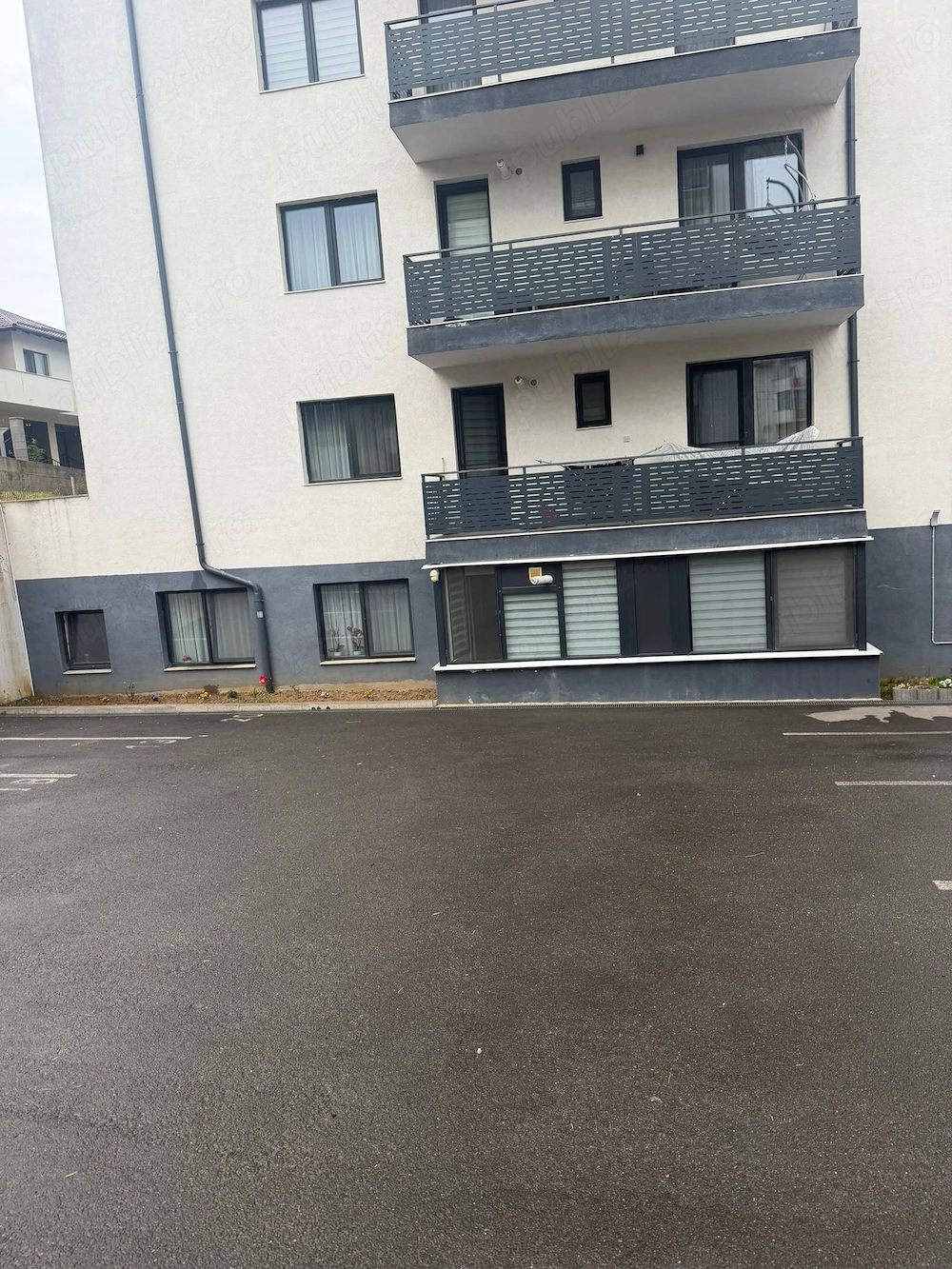 Loc de parcare exterior de închiriat   Fagului 14, Florești