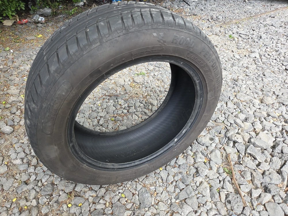 Vand 4 cauciucuri de vara 205 55 R16