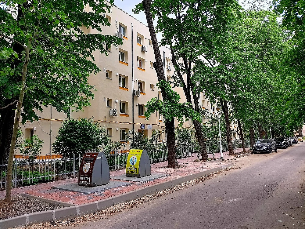 Proprietar, vând garsonieră în zona Bd. Unirii - Pta Alba Iulia. Fără agenții!