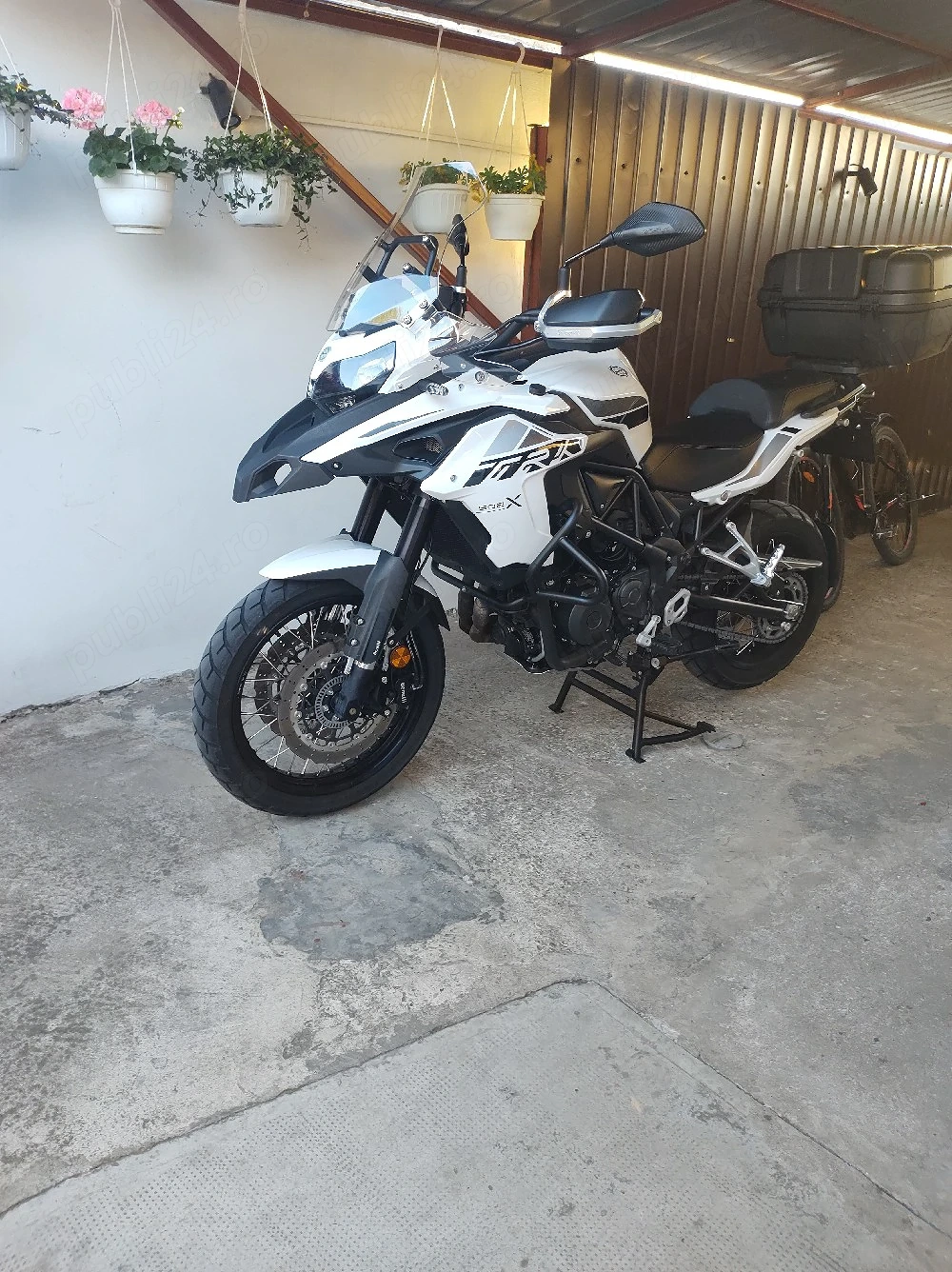 Benelli TRK 502x
