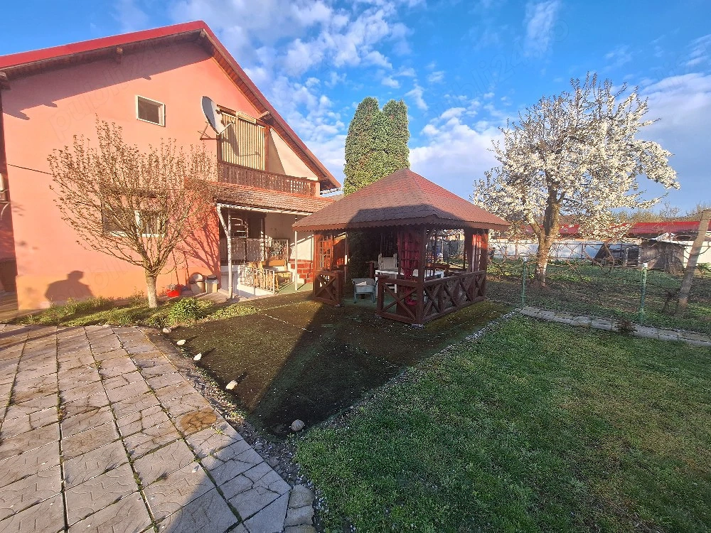 Casa de vanzare