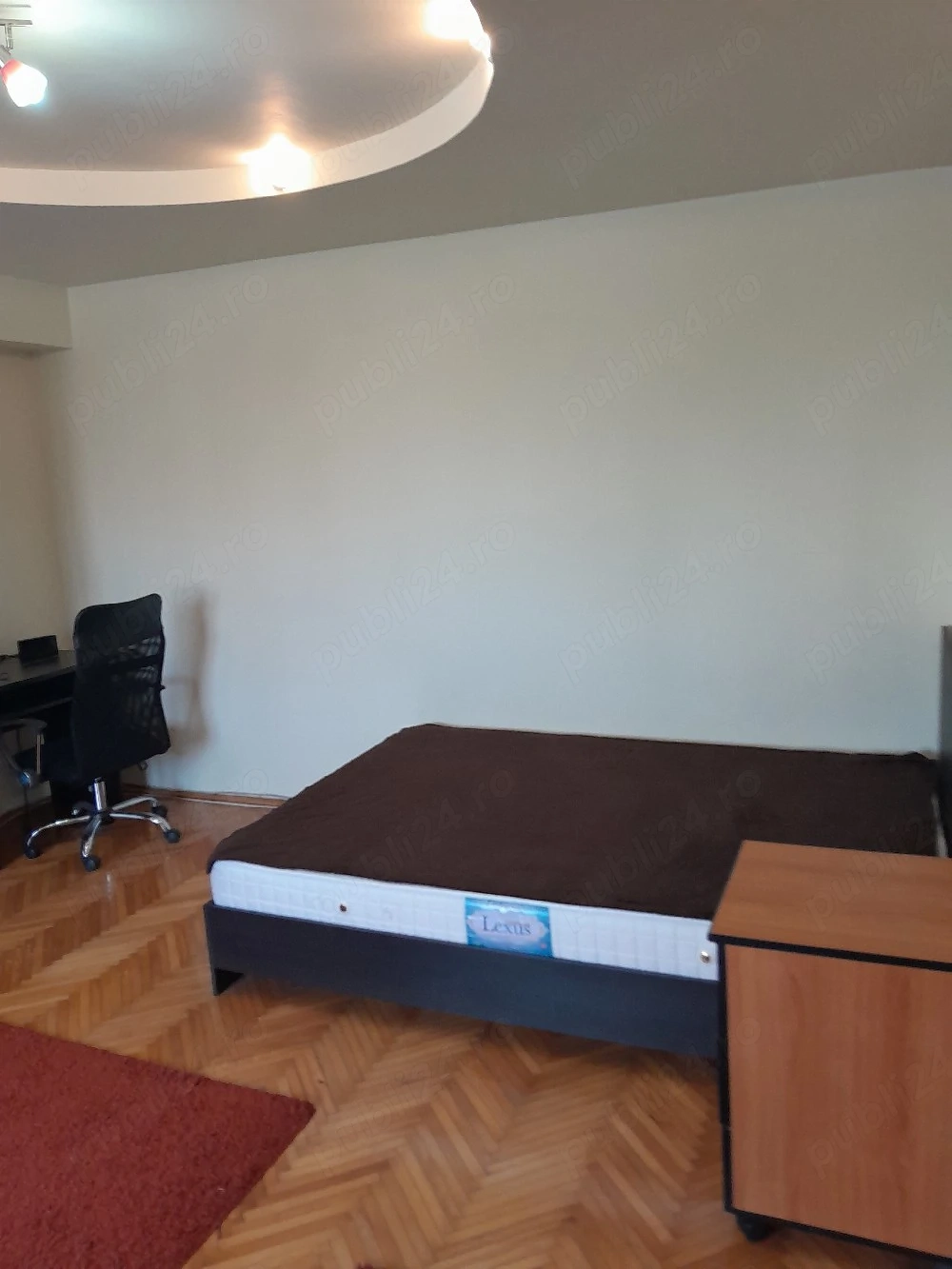 inchiriez apartament  cu o camera  