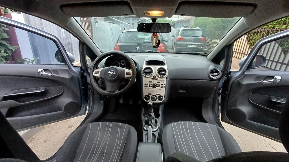 Vand Opel Corsa D an 2009, motor 1.2 benzină, 80 CP, 185000 km