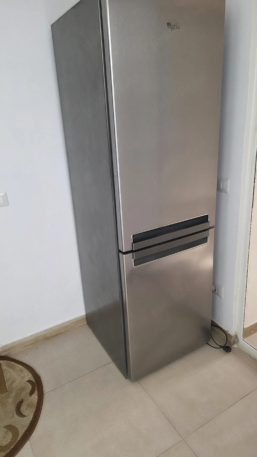 Ofer spre chirie Ap 2 cam et.1 ,Ultracentral 1300 lei   luna 
