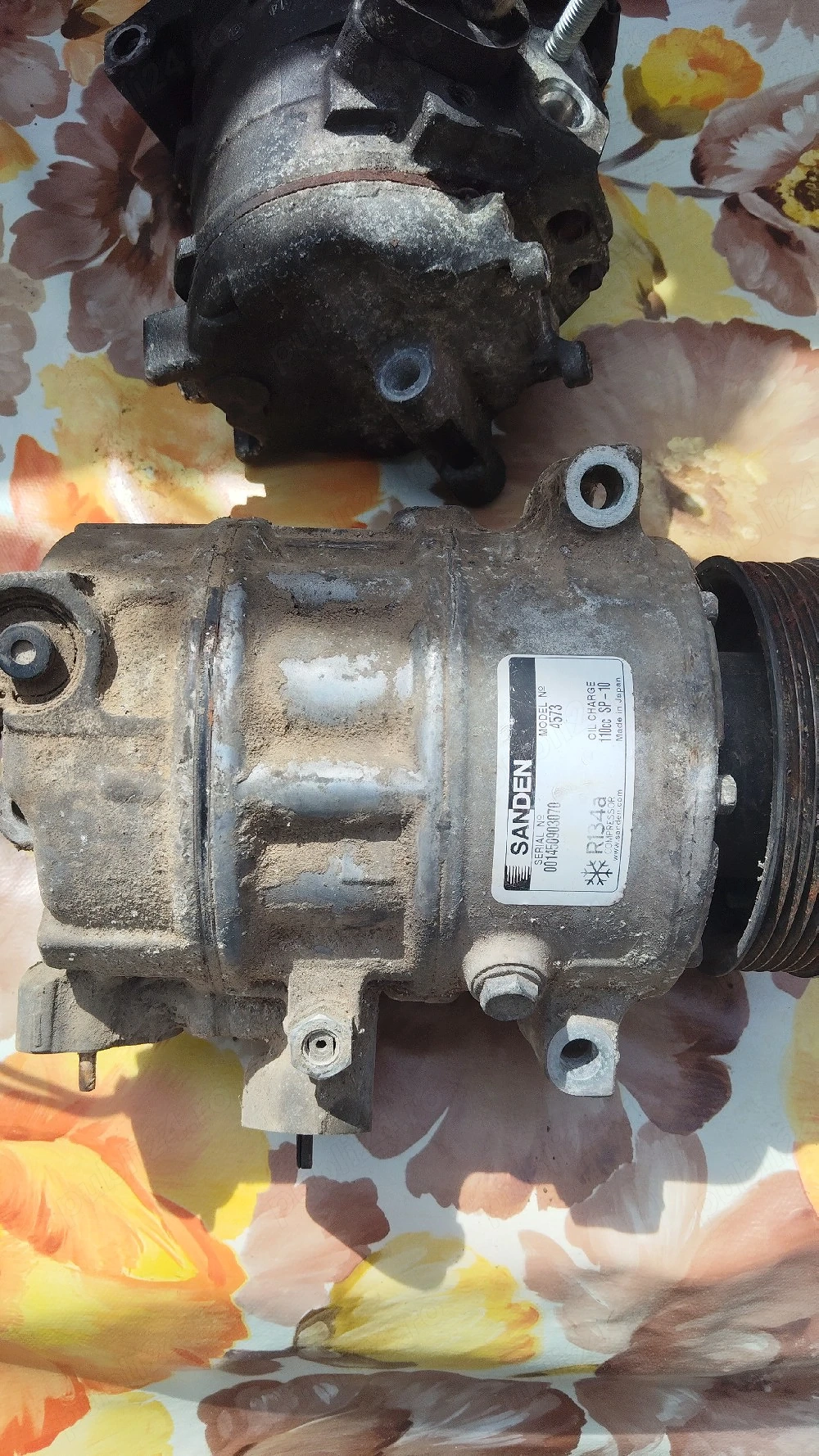 vind compresor AC Audi w golf Skoda pret 450 neg