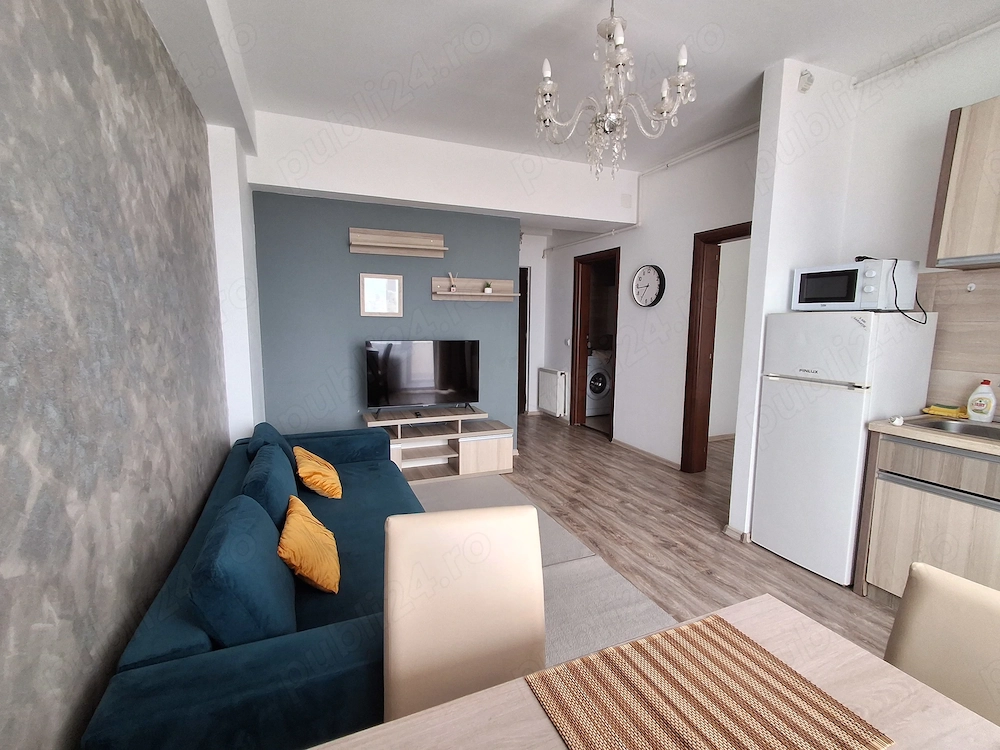 Inchiriez apartament!