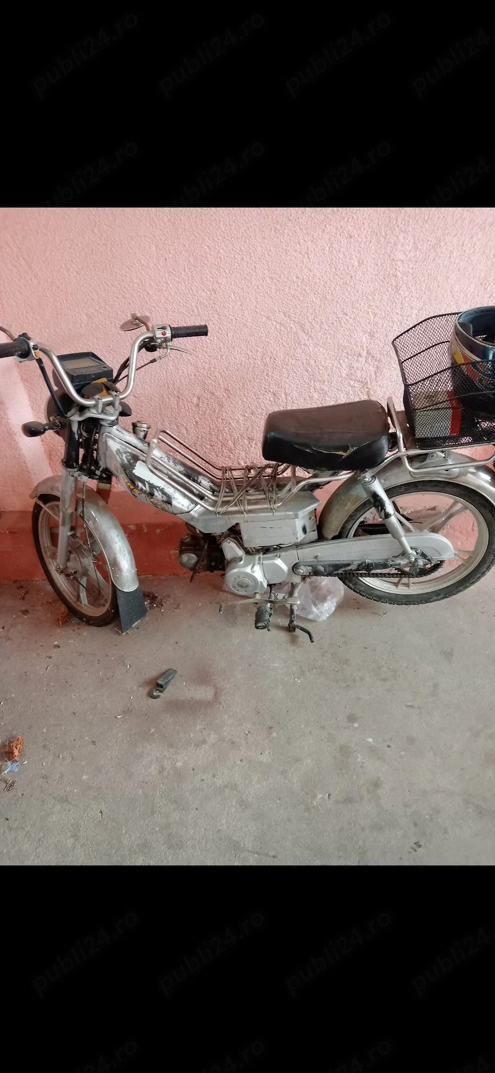 Vand moped stare foarte buna