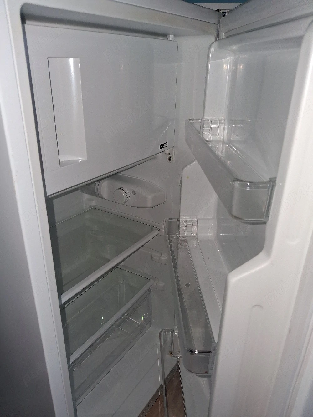 Vand mini frigider vortex