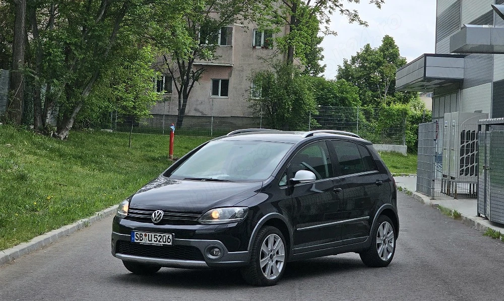 VW Golf 6 CROSS 1.4TSI Navigatie SenzoriParcare DubluClima ÎncălzireScaune CamerăMarșarier Bluethoot