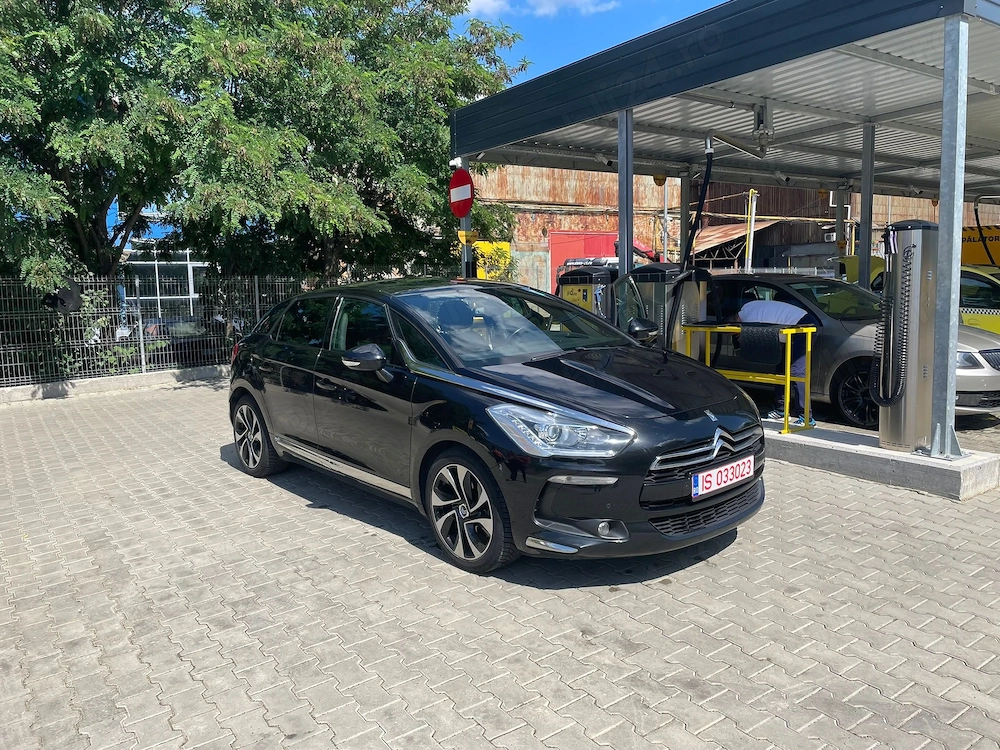 Vând mașină Citro n DS5 