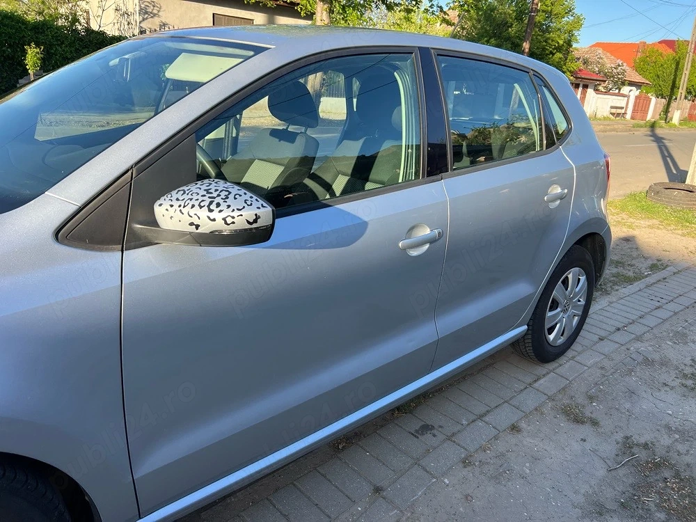Vând Volkswagen Polo IV (9N facelift)   economic, ideal pentru oraș