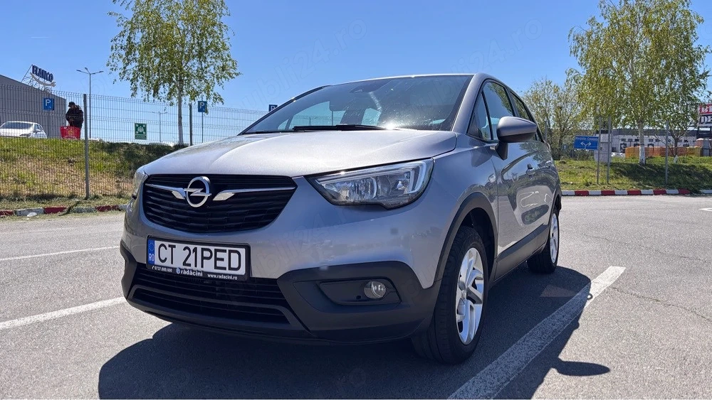 Opel Croassland 130cp 66000 km cumparata din reprezentanta in 2021