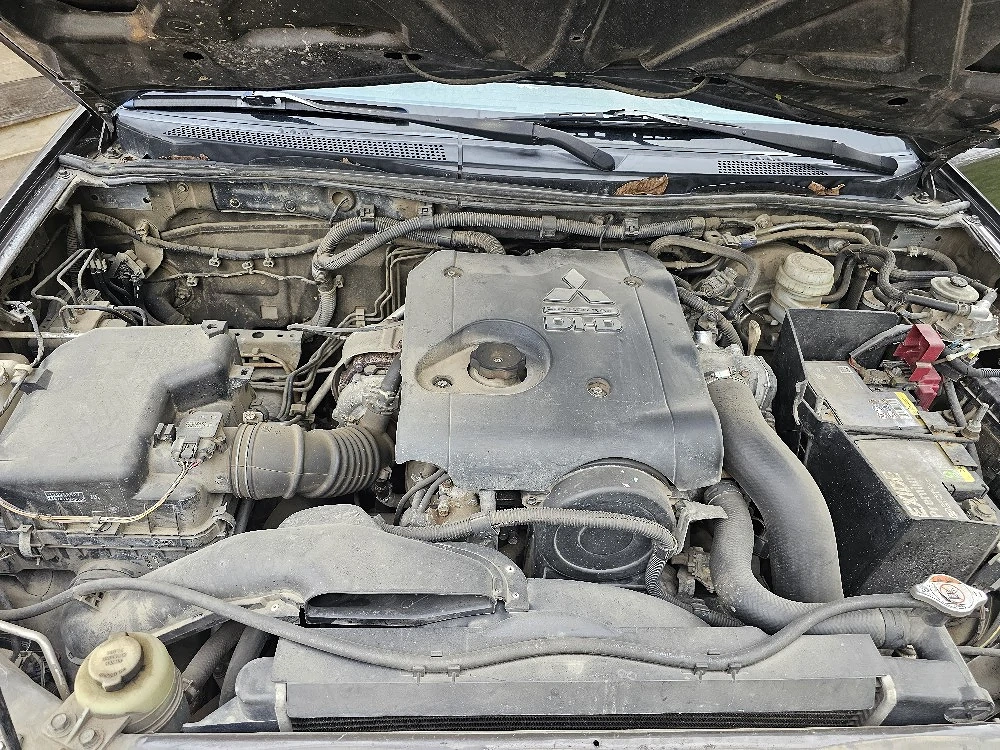 Mitsubishi l200