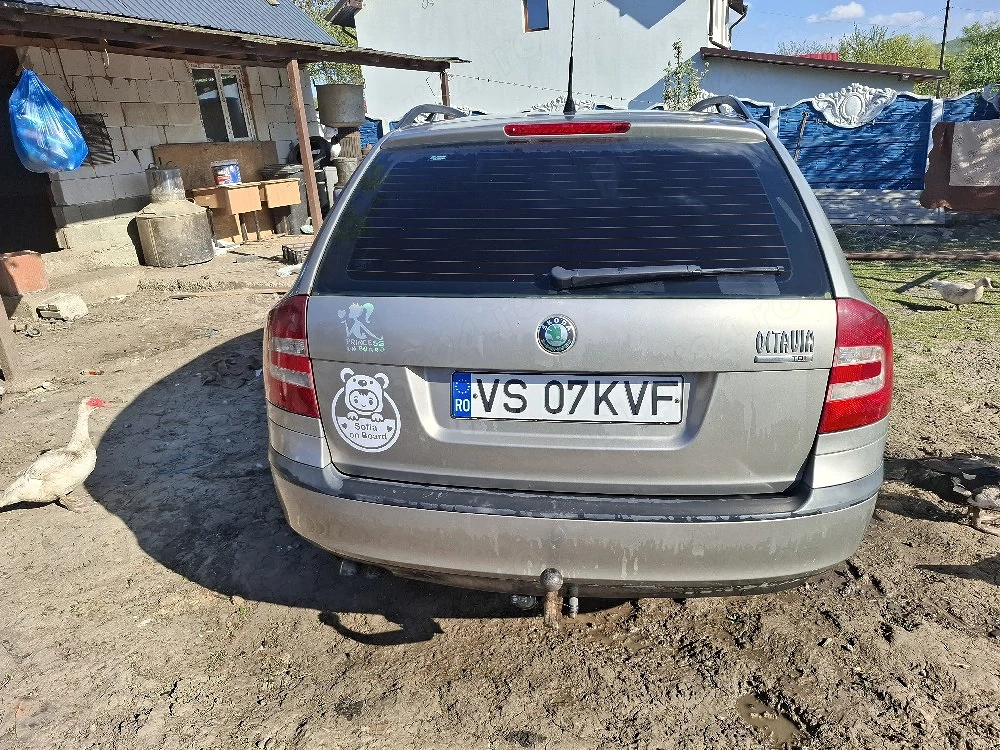 Vând Skoda Octavia 2 
