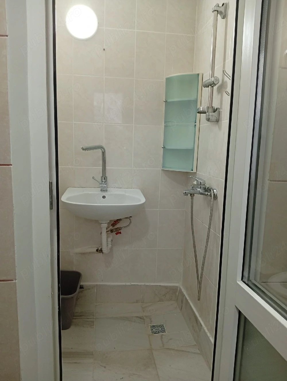 Vând garsonieră sector 3 București strada Sold.Tudor Ion nr. 3, bloc 6