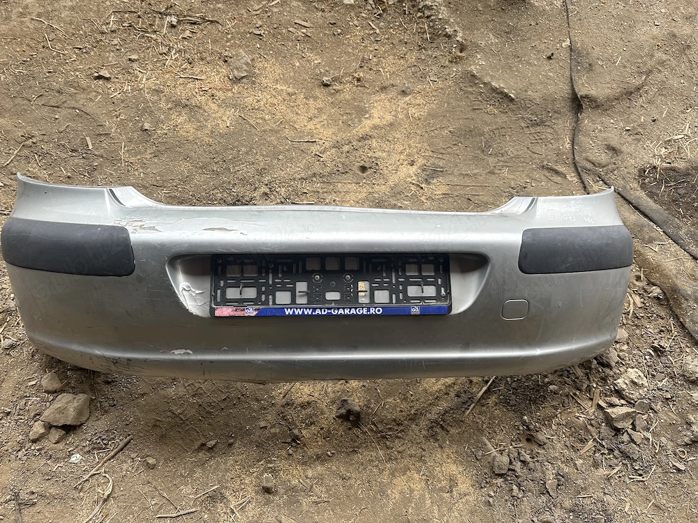 Vând bară spate Peugeot 307 Hatchback 