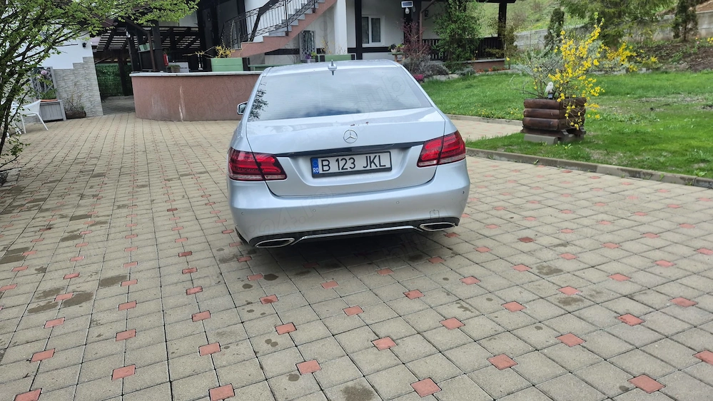 Mercedes-Benz E200